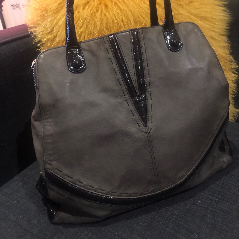 Tre Vero Italian leather Hand bag